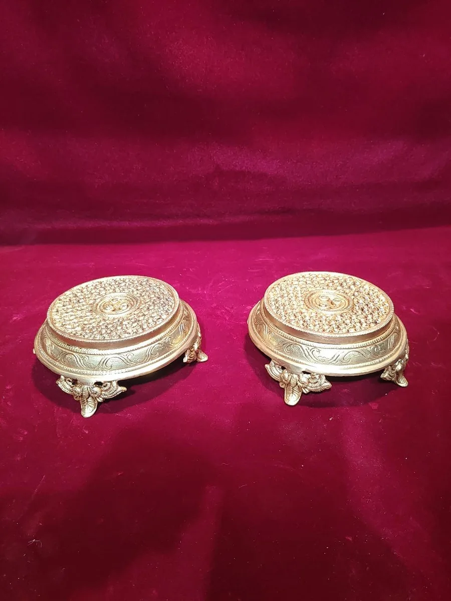 BRASS STAND 13cm