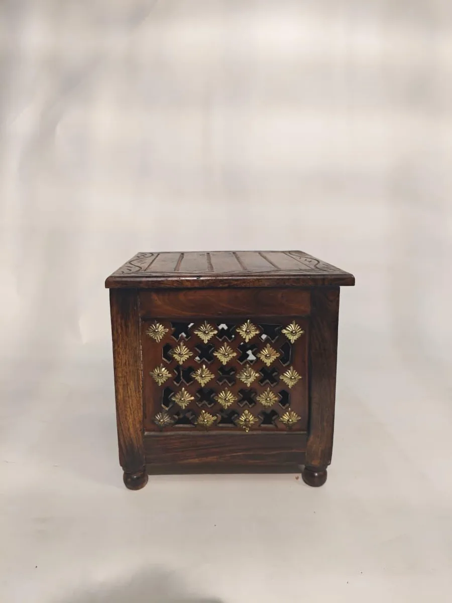 GOLD DESIGN WOODEN STOOL