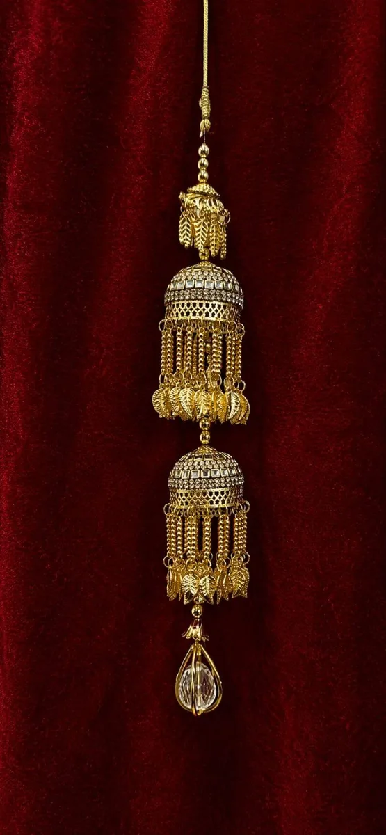 CHADHIR HANGINGS 04